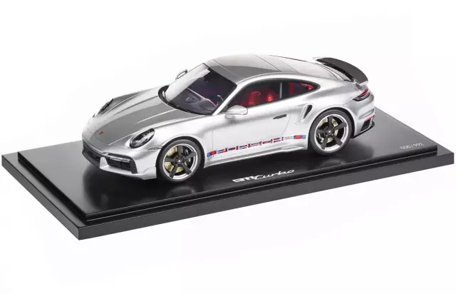 Porsche 911 Turbo RC CAR 1/12 scale - YouTube